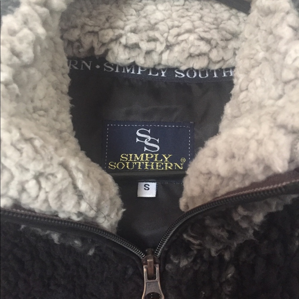 Sherpa Vest - Picture 2 of 2